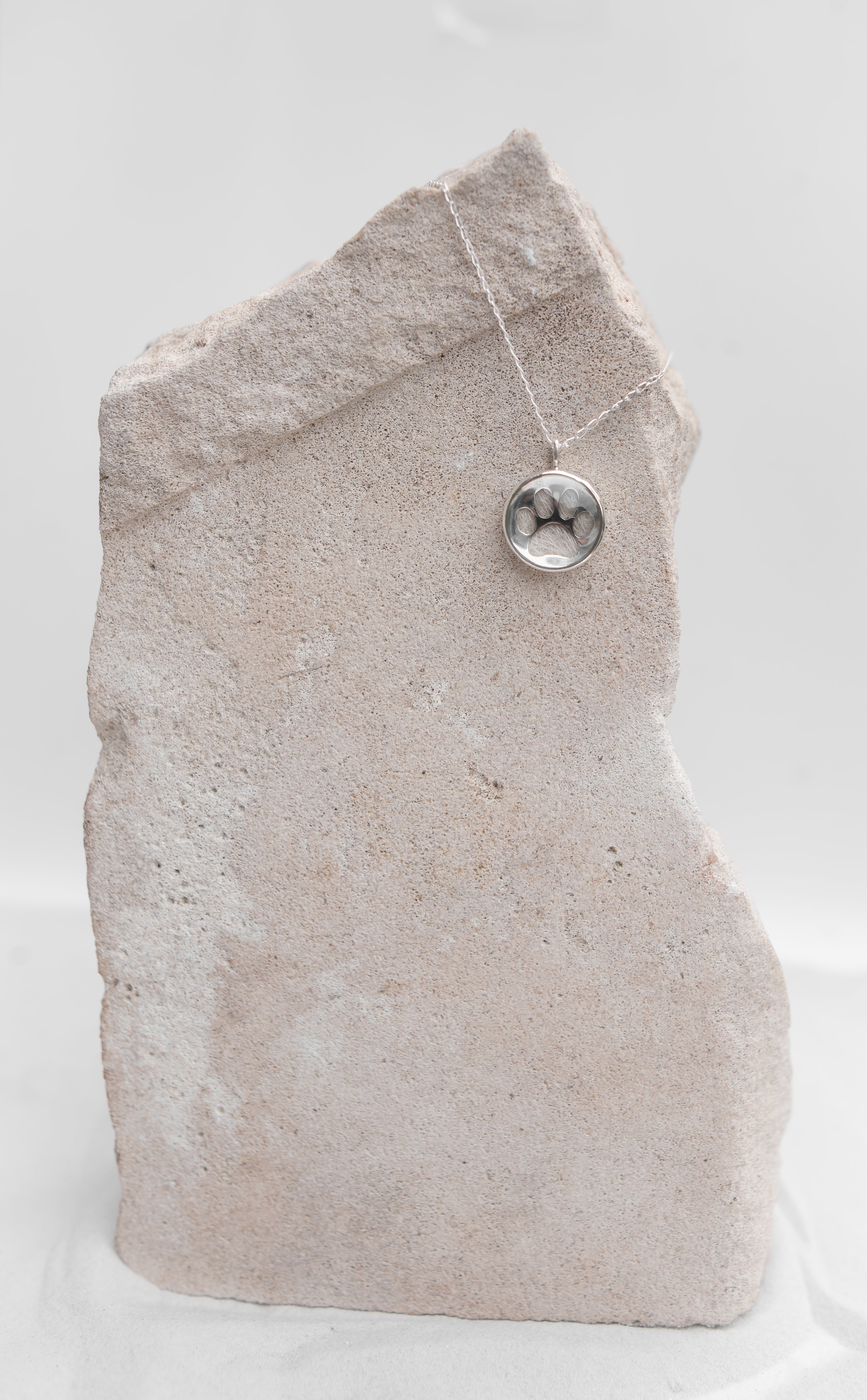 Kettenanhänger "Pfötchen"