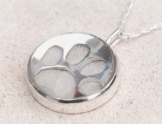 Kettenanhänger "Pfötchen"