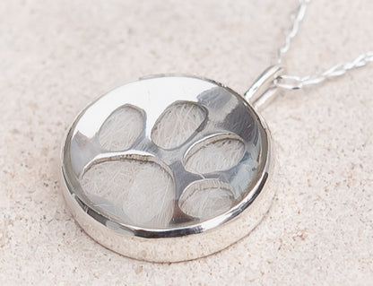 Kettenanhänger "Pfötchen"