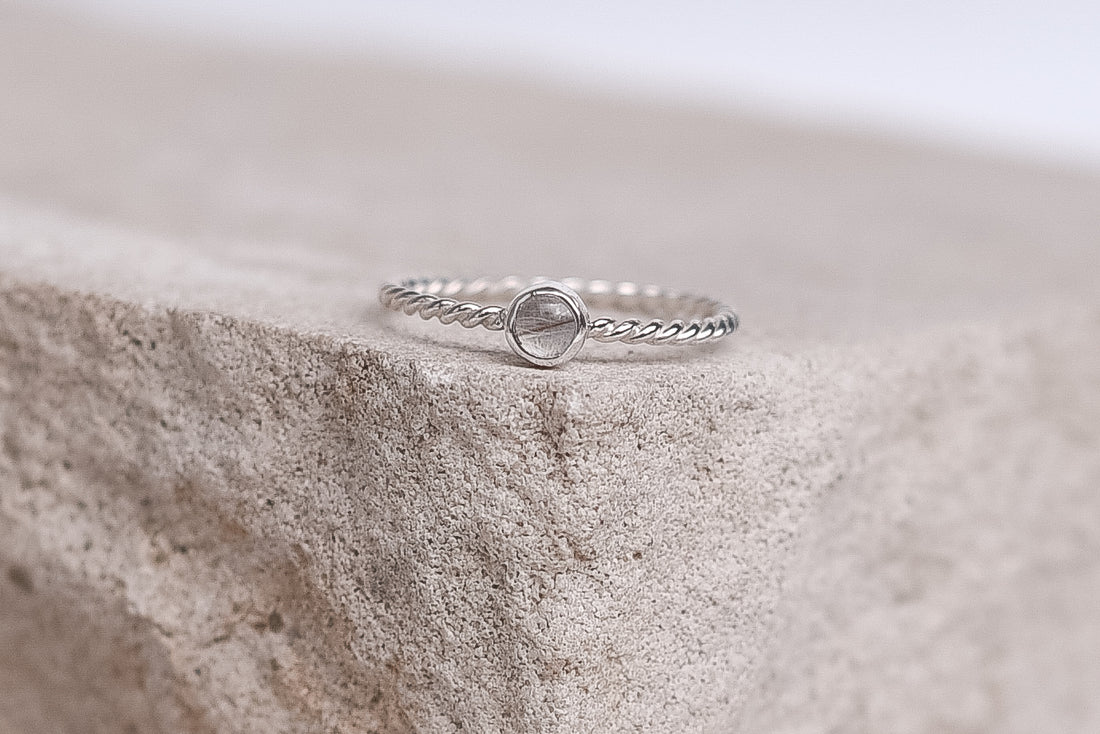 Filigraner gedrehter Ring