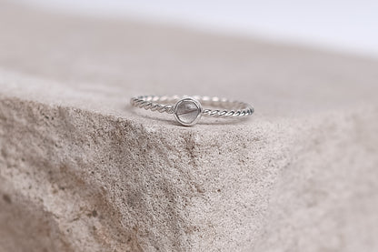 Filigraner gedrehter Ring