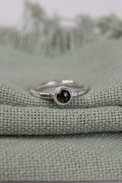 NEU Gehämmerter Ring